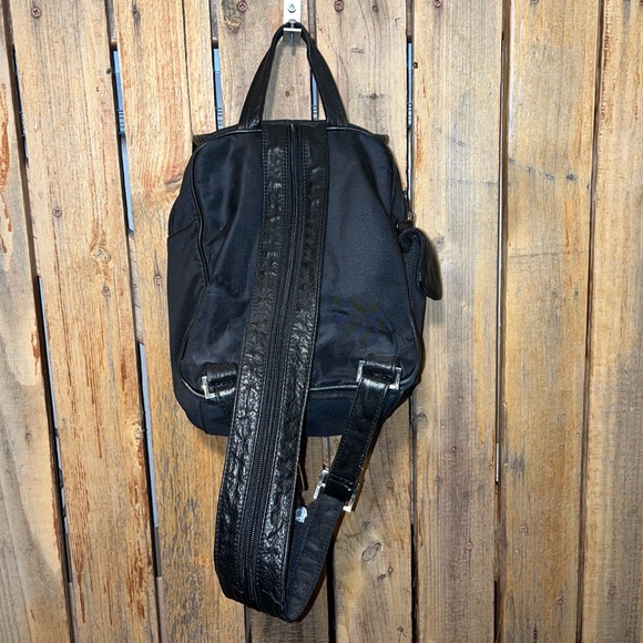 Wilson Mini Backpack - Picture 3 of 10